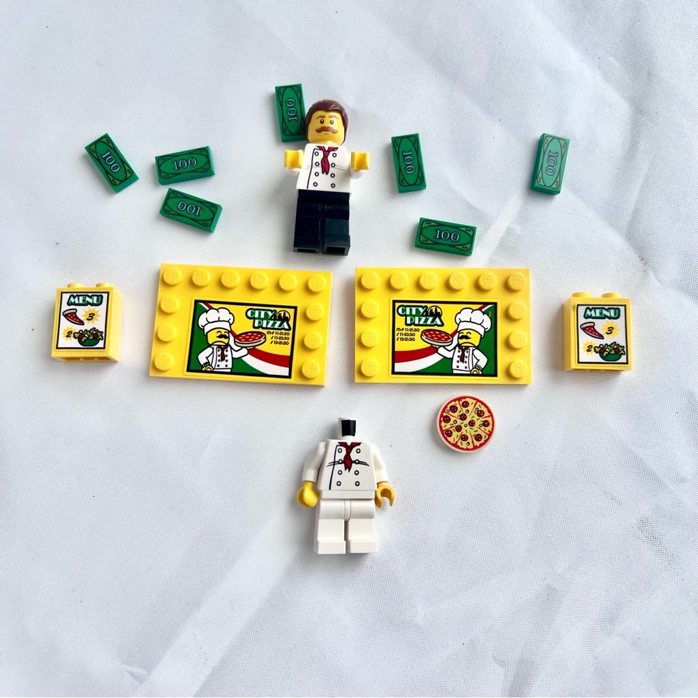 LEGO Yellow Pizza Chef Mini figure Green Money Lego City Pizza Replacement Parts